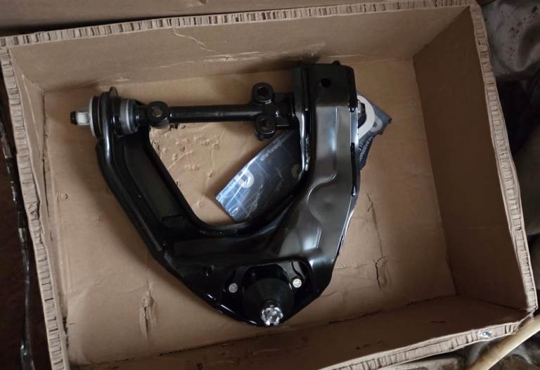 Toyota Hilux 2005 KDN165 Mk5 front upper wishbone arm R/H