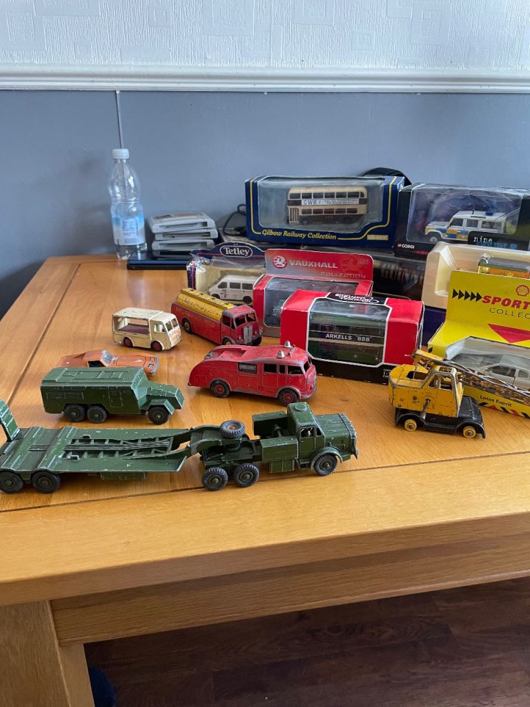 Collection of Vintage Corgi Die-Cast Model Vehicles – Good Condition