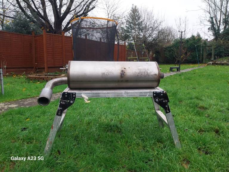 F22 F23 Rear Silencer Backbox OEM BMW 02180 10 Boysen Classic Car Parts in very good condition.