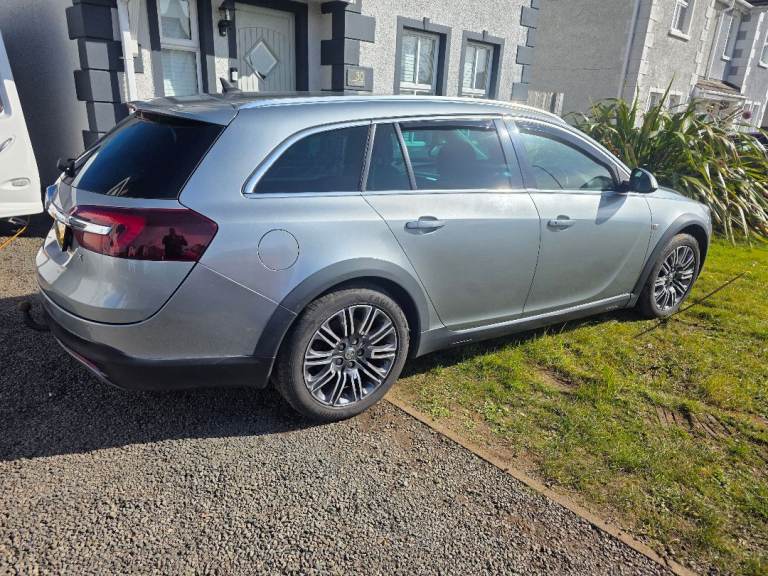 Insignia sports tourer 4x4