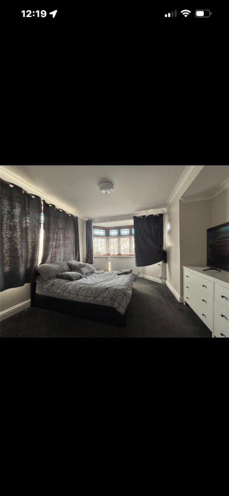 Rooms to rent ig5 area 