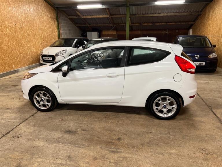 2011 Ford Fiesta 1.4 Zetec 3dr HATCHBACK PETROL Manual