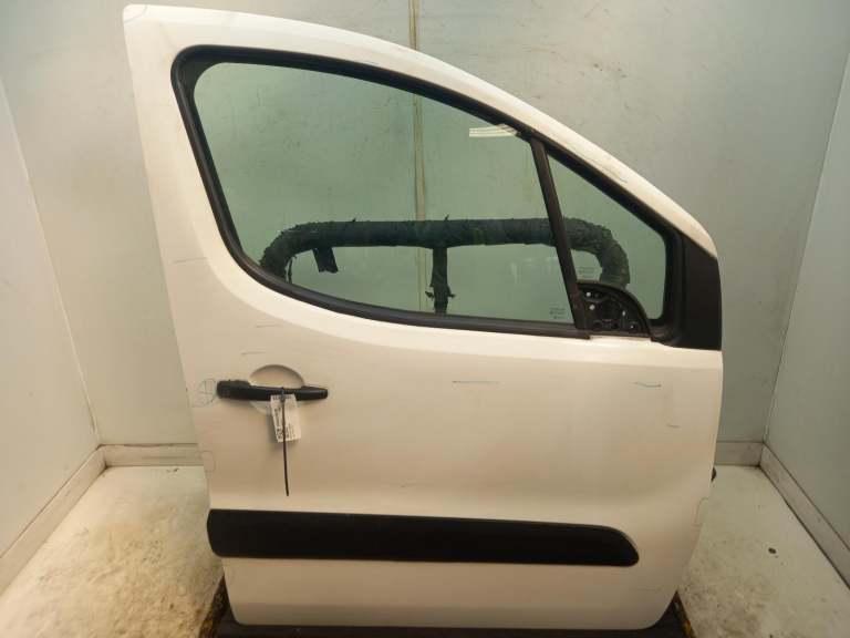 Peugeot Partner Right Front Door O/S 2008-2019 Ewp - Banquise White Paint Unkno