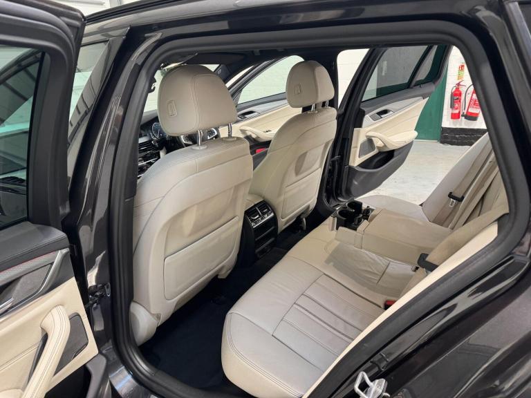  BMW 5 Series 3.0 530d M Sport Touring 5dr Diesel Auto xDrive Euro 6 (s/s) (265 ps) Diesel Automatic