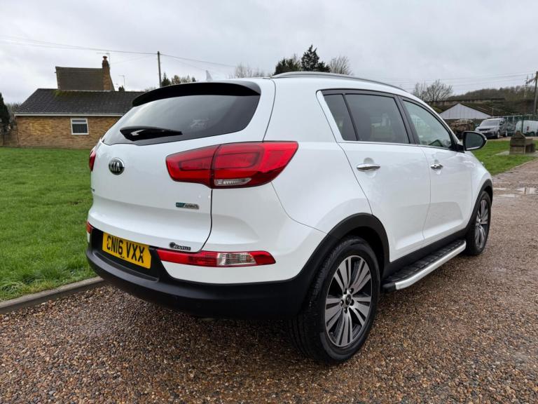 2016 Kia Sportage 1.7 CRDi EcoDynamics 3 2WD Euro 6 (s/s) 5dr ESTATE Diesel Manual