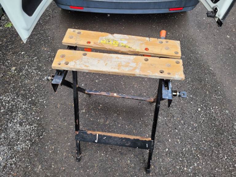 Foldable work bench