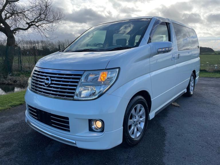 2005 Nissan Elgrand 3.5 HIGHWAY STAR AUTOMATIC 8 SEATER CAMPER *  Petrol Automatic