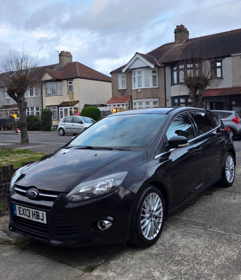 Ford, FOCUS, Hatchback, 2013, Manual, 998 (cc), 5 doors