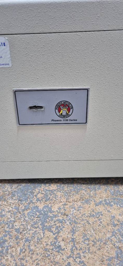 Phoenix 1150 Series Safe