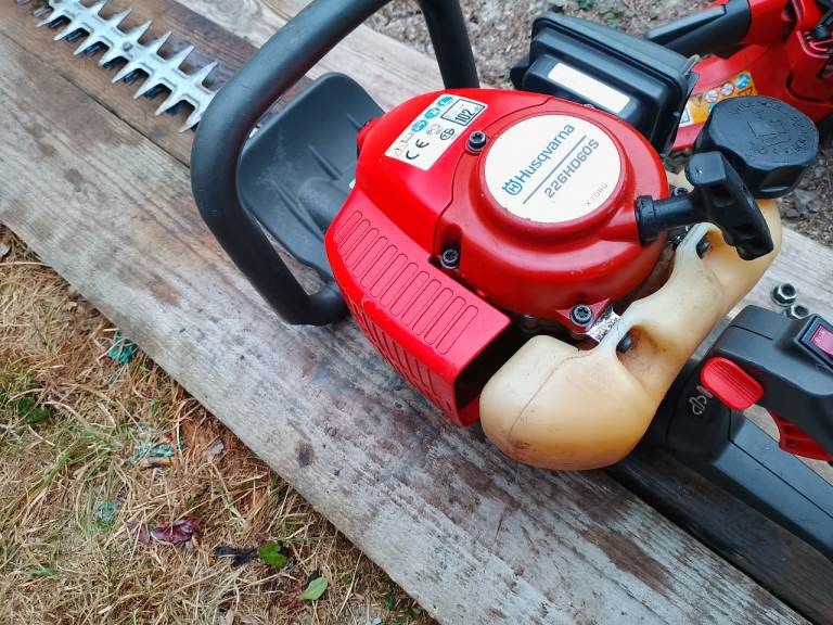Husqvarna 226HD60S Petrol Hedge Trimmer – Good Condition