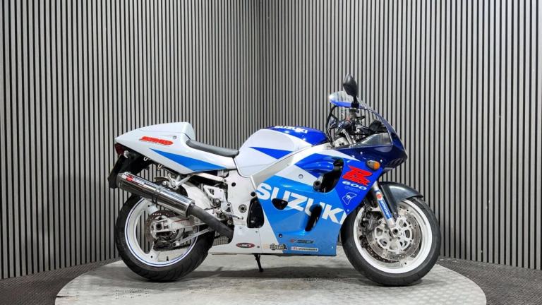 Suzuki GSX-R GSXR600 1998 SRAD 600CC SUPER SPORT RUNNING TRACK PROJECT
