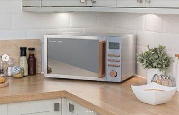  Russell Hobbs Microwave- good working order