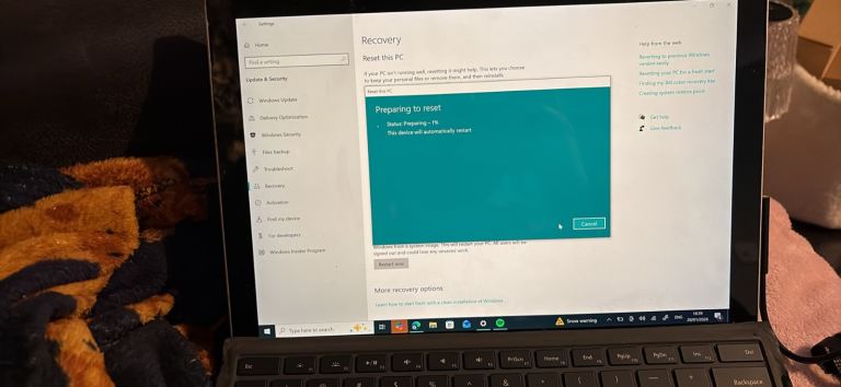 Surface pro 4 laptop