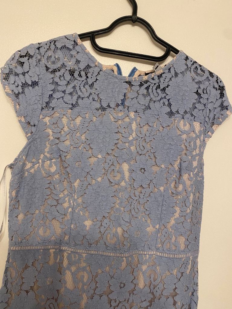 Lovely Blue Lace Dress – As Good As New size 12 ladies,definitely a size 12 ladies,bad photos,