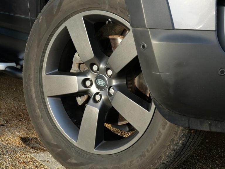 2020 Land Rover Defender 2.0 P300 SE 110 5dr Auto ESTATE PETROL Automatic