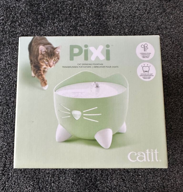 Catit Pixi Water Fountain in box