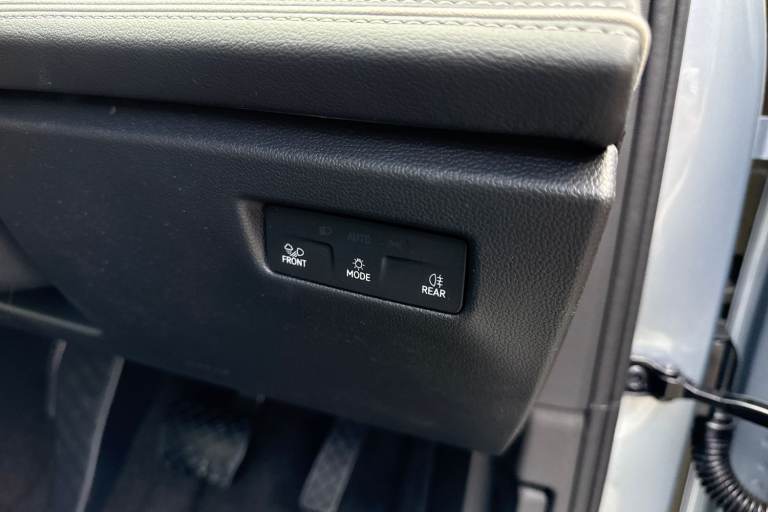 2025 Volkswagen Passat 1.5 eTSI MHEV Elegance DSG Euro 6 (s/s) 5dr Estate Automatic