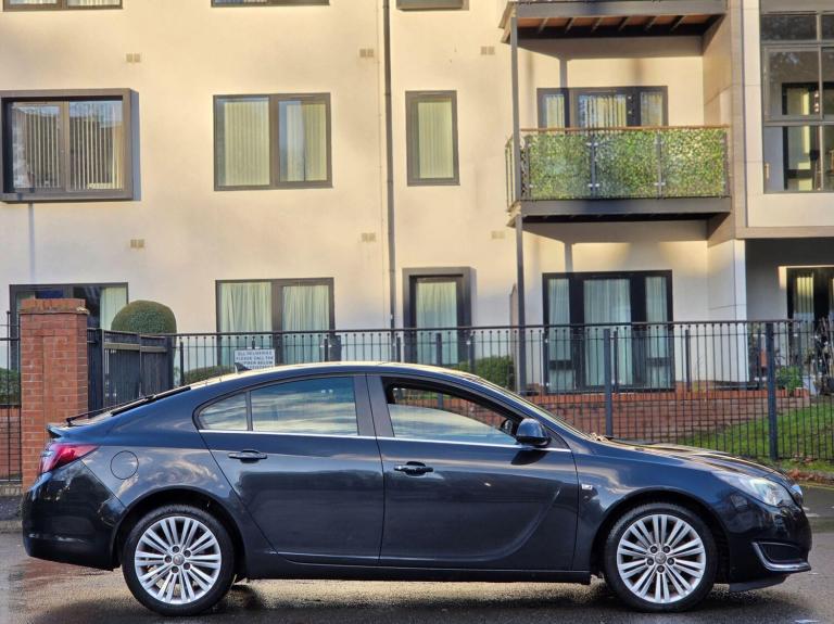 2013 Vauxhall Insignia 2.0 CDTi ecoFLEX Design Nav 5dr [Start Stop] HATCHBACK DIESEL Manual