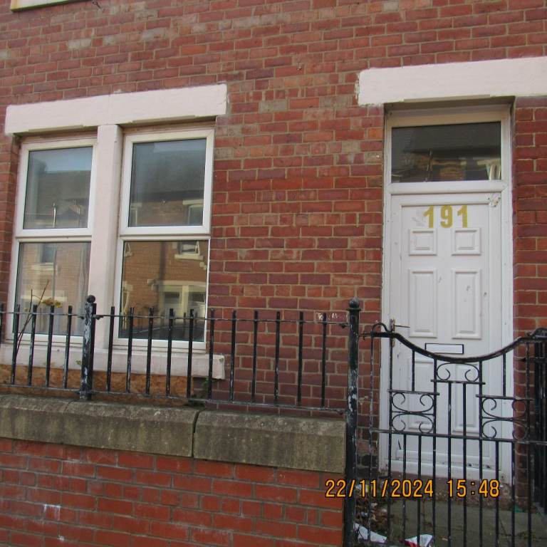 2 Bedroom Ground Floor Flat, Colston Street, Newcastle Upon Tyne, NE4 8UL