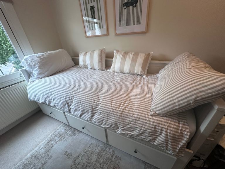 Ikea Hemnes Day-Bed white