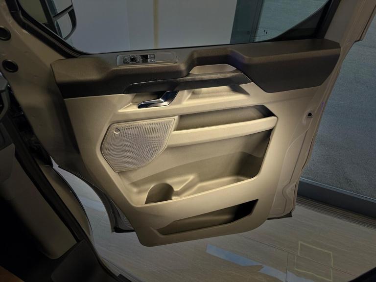 2025 Ford Transit Custom 2.0 320 EcoBlue Limited Crew Van Auto L1 H1 Euro 6 (s/s) 5dr PANEL VAN D...