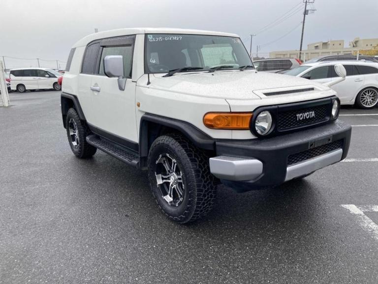 2014 Toyota FJ Cruiser 4.0L V6 Estate Petrol Automatic