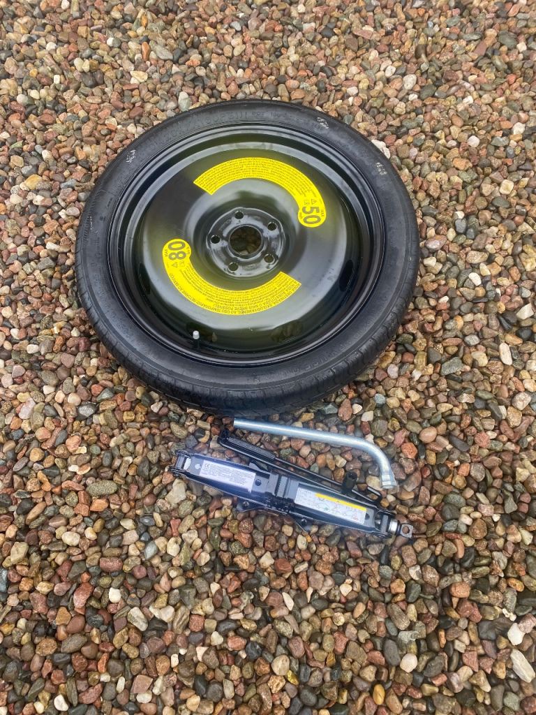NEW VOLKSWAGEN   T - ROC   SPARE WHEEL KIT