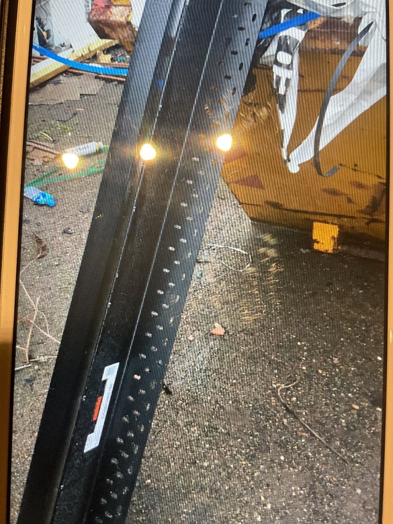 CATNIC / LINTEL 2.1 meter new 