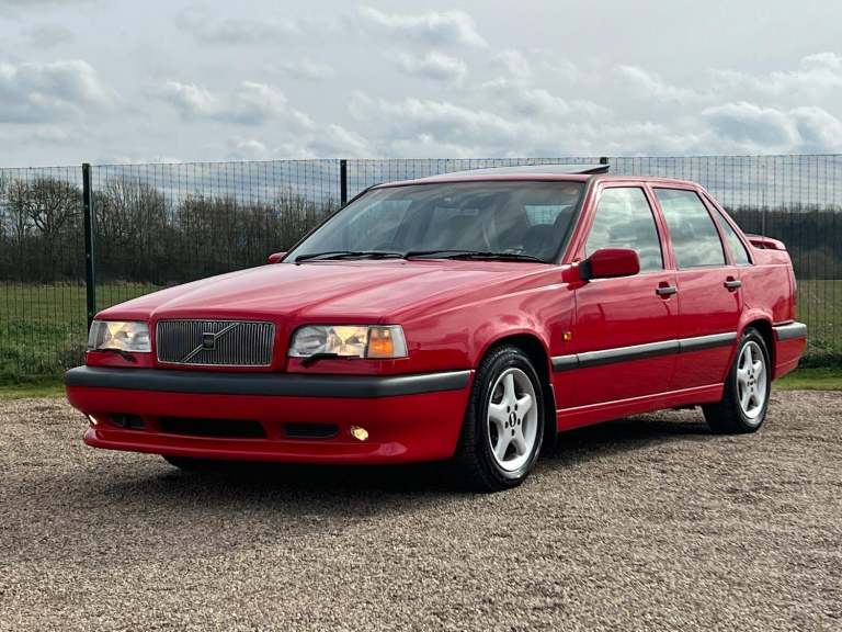 VOLVO 850 R TURBO SALOON * RARE MODERN CLASSIC 2.3 AUTOMATIC