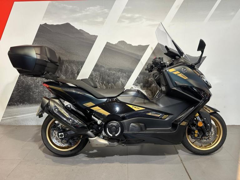 YAMAHA TMAX TECH MAX