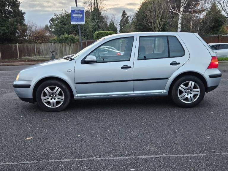 Volkswagen Golf 1.6 Petrol Automatic - 5dr - Ulez free - Long MOT - 1 previous keeper