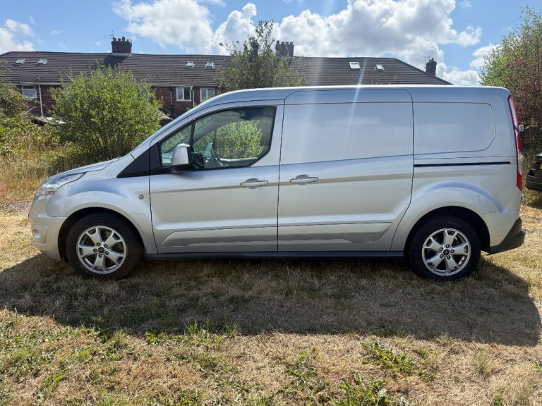 2018 FORD TRANSIT CONNECT LIMITED 1.5 LWB 240 only 77k miles