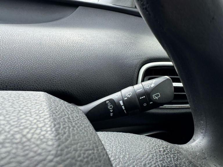 2016 Toyota Prius 1.8 VVT-h Active CVT Euro 6 (s/s) 5dr Hatchback Petrol/Ele Automatic