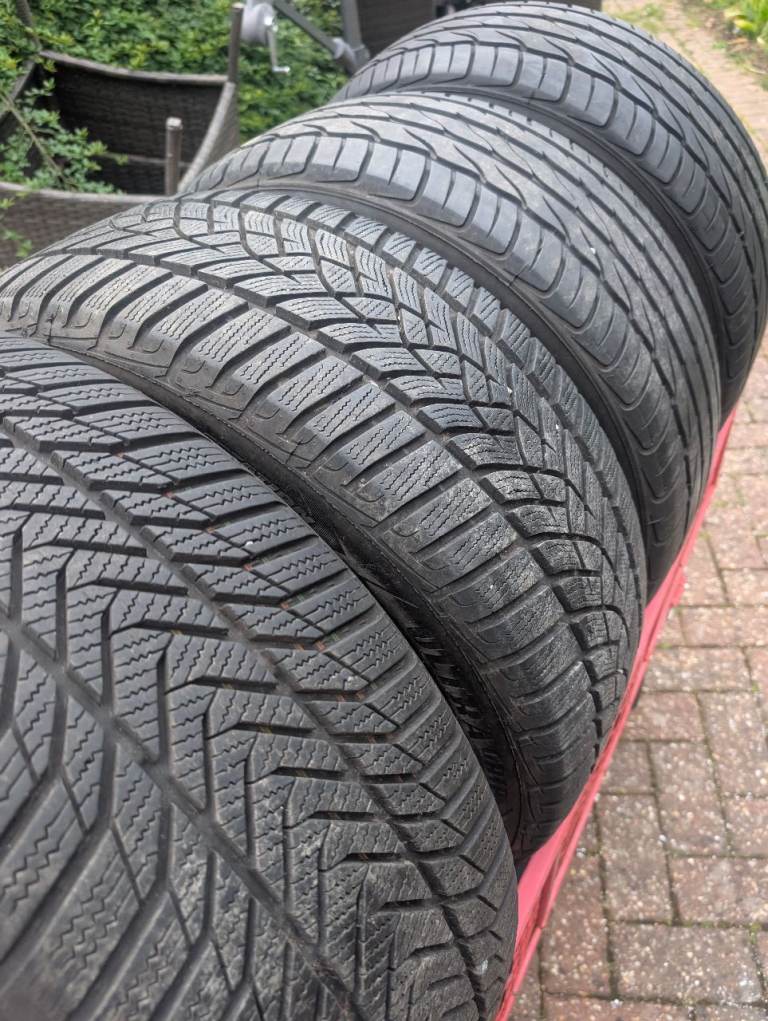 225 50 ZR17 all season & summer 4 tyres 