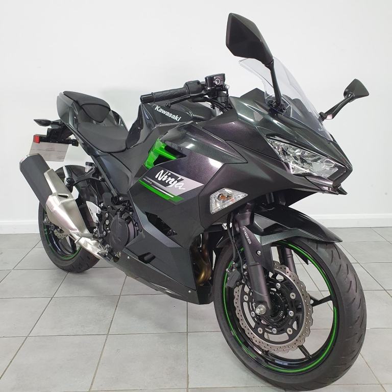 2023 Kawasaki Ninja 400 – Only 2,471 Miles, FSH, Immaculate, Ready to Ride!
