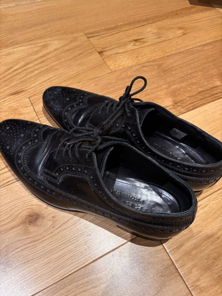 Burberry Black Leather Shoes – Size 43 (IT)