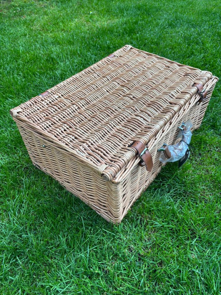 Picnic Hamper 