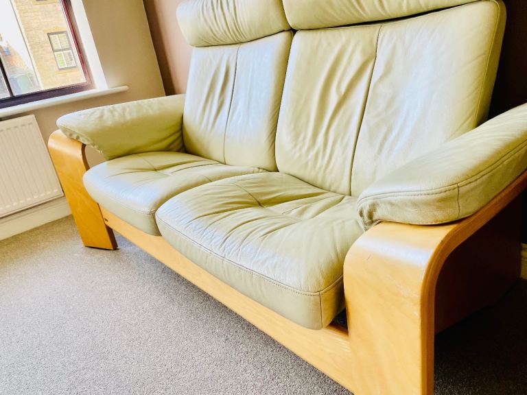 Stressless Leather 2-Seater Sofa – Cream, Good Condition