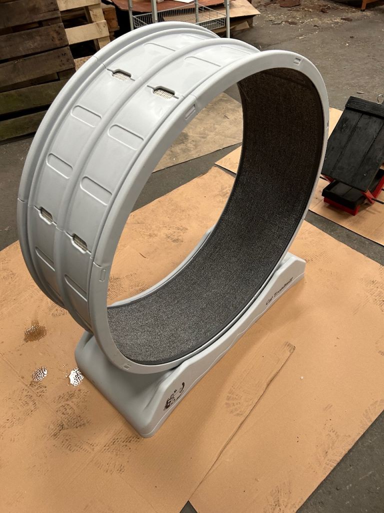 Cat tread. Mill for sale 