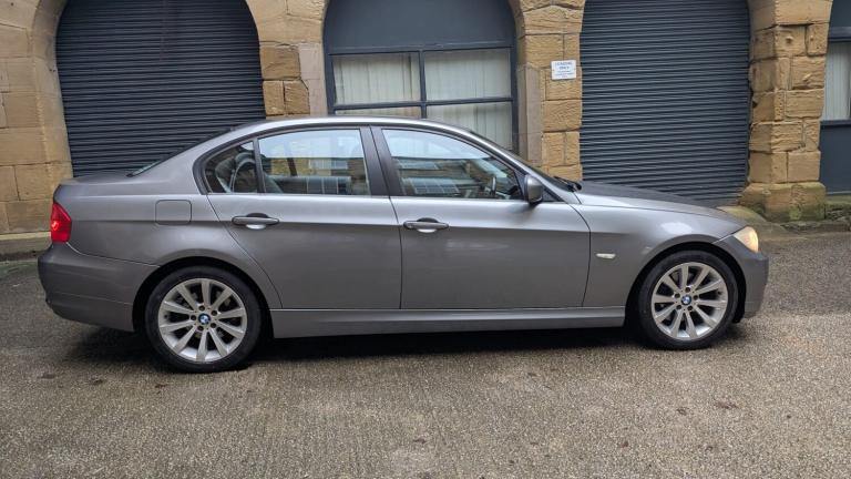 2011 BMW 3 Series 320d [184] SE 4dr Step Auto SALOON Diesel Automatic
