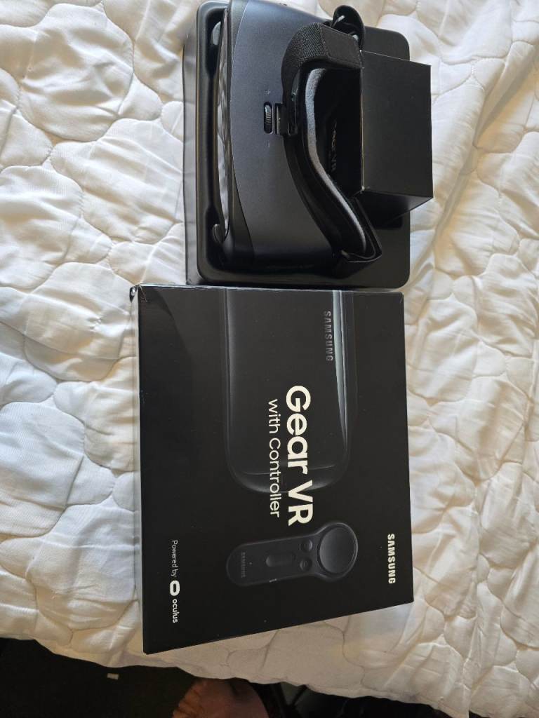 Smasung gear vr with controller 
