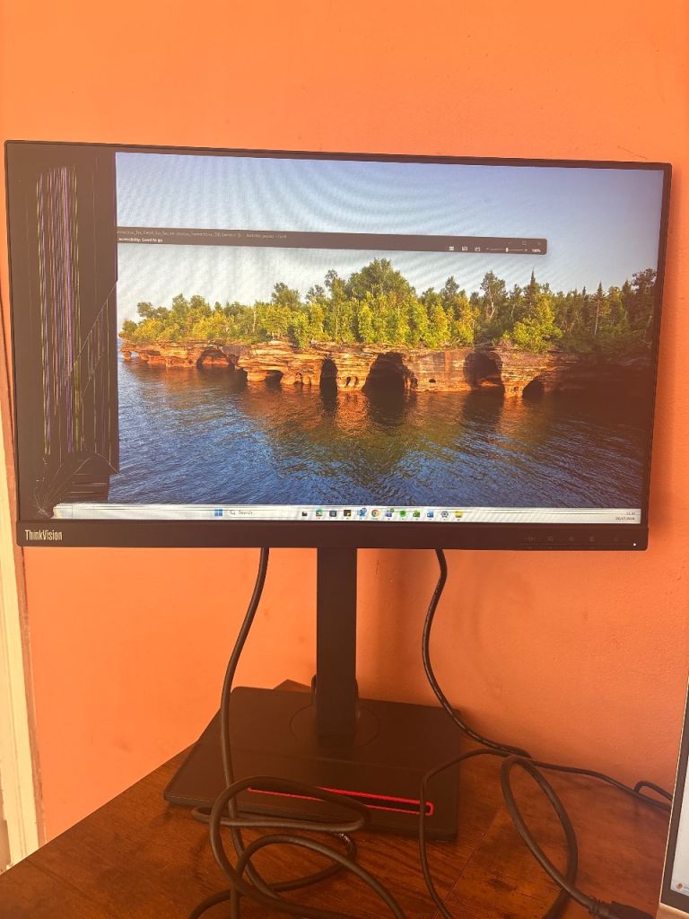 Cracked LCD screen Thinkvision T24i-20 monitor