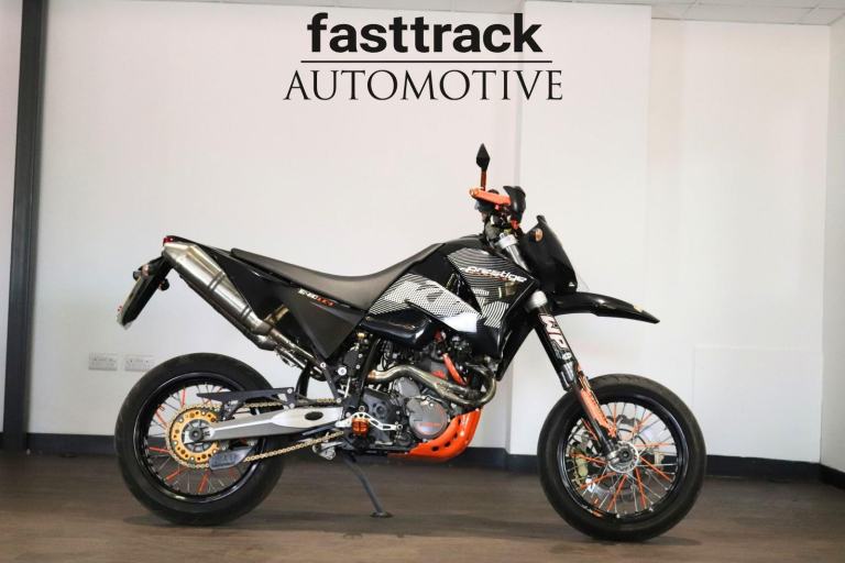 KTM Duke 640 LC4 Prestige - SMC set-up - Supermoto 2004 - AKRAPOVIC
