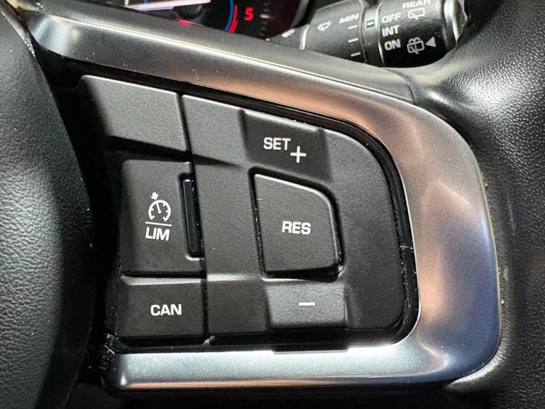 2017 Jaguar F-Pace 2.0 D180 R-Sport AWD Euro 6 (s/s) 5dr ESTATE Diesel Manual