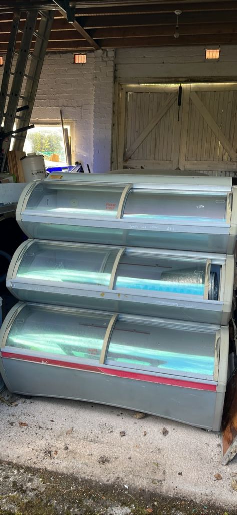 WORKING & FREE TO COLLECT ASAP - 3 tier freezer