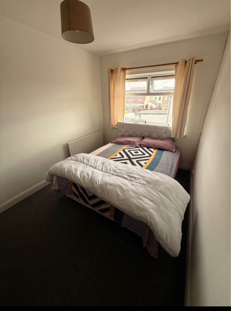 Room available for rent