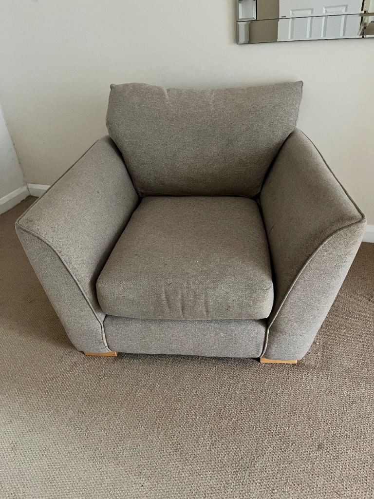 Arm chair 