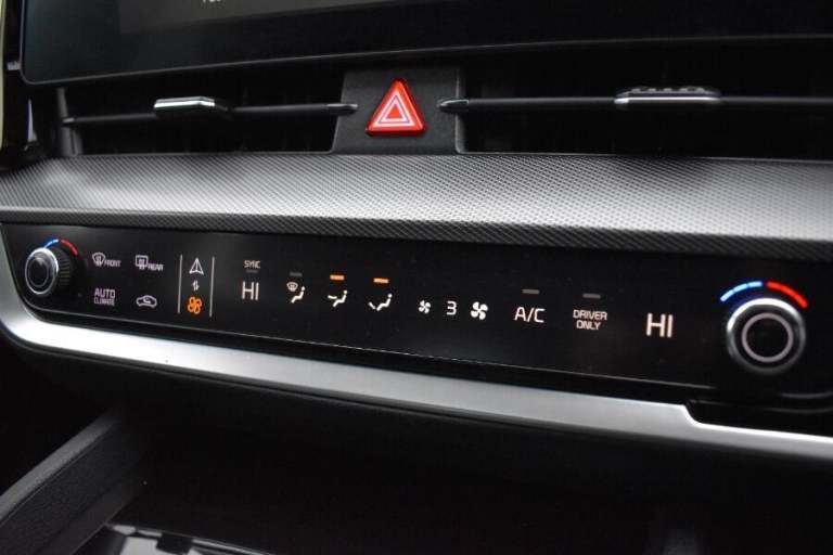 2025 Kia Sportage 1.6T Plug In Hybrid Gt Line S Suv 5dr Petrol Auto Awd Euro 6 (s/s) (241 Bhp EST...