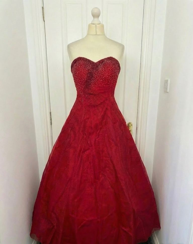 Stunning Vintage Landmark Red Beaded Ball Gown – Size 12, Good Condition