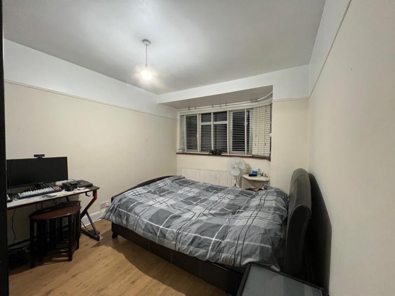 Master double bed room